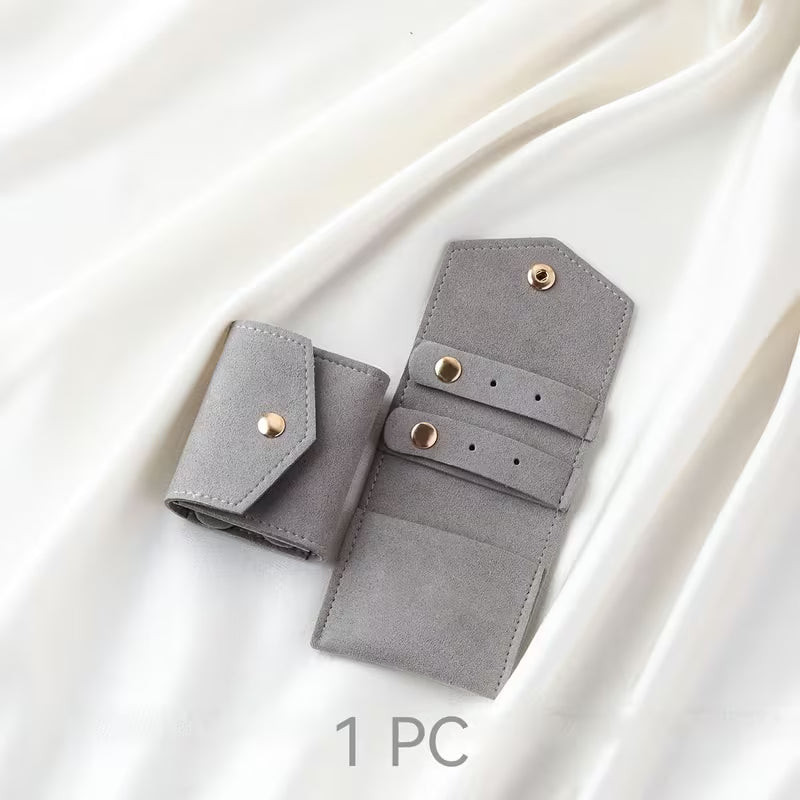 Soft and Portable Jewelry Roll