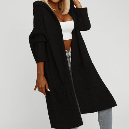 Asha | Lange cardigan met capuchon en kabelgebreid patroon